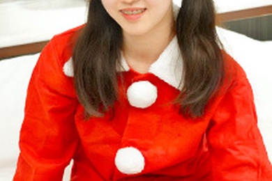 萝莉圣诞老人陈的骆驼趾男人脚间性交！后面的原始中出！高松惠子